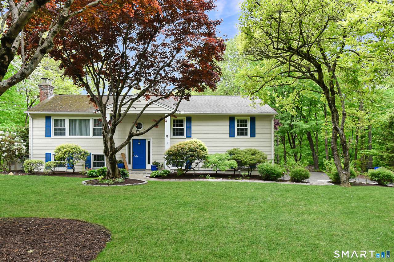 17 Grey Hollow Road - Photo 1
