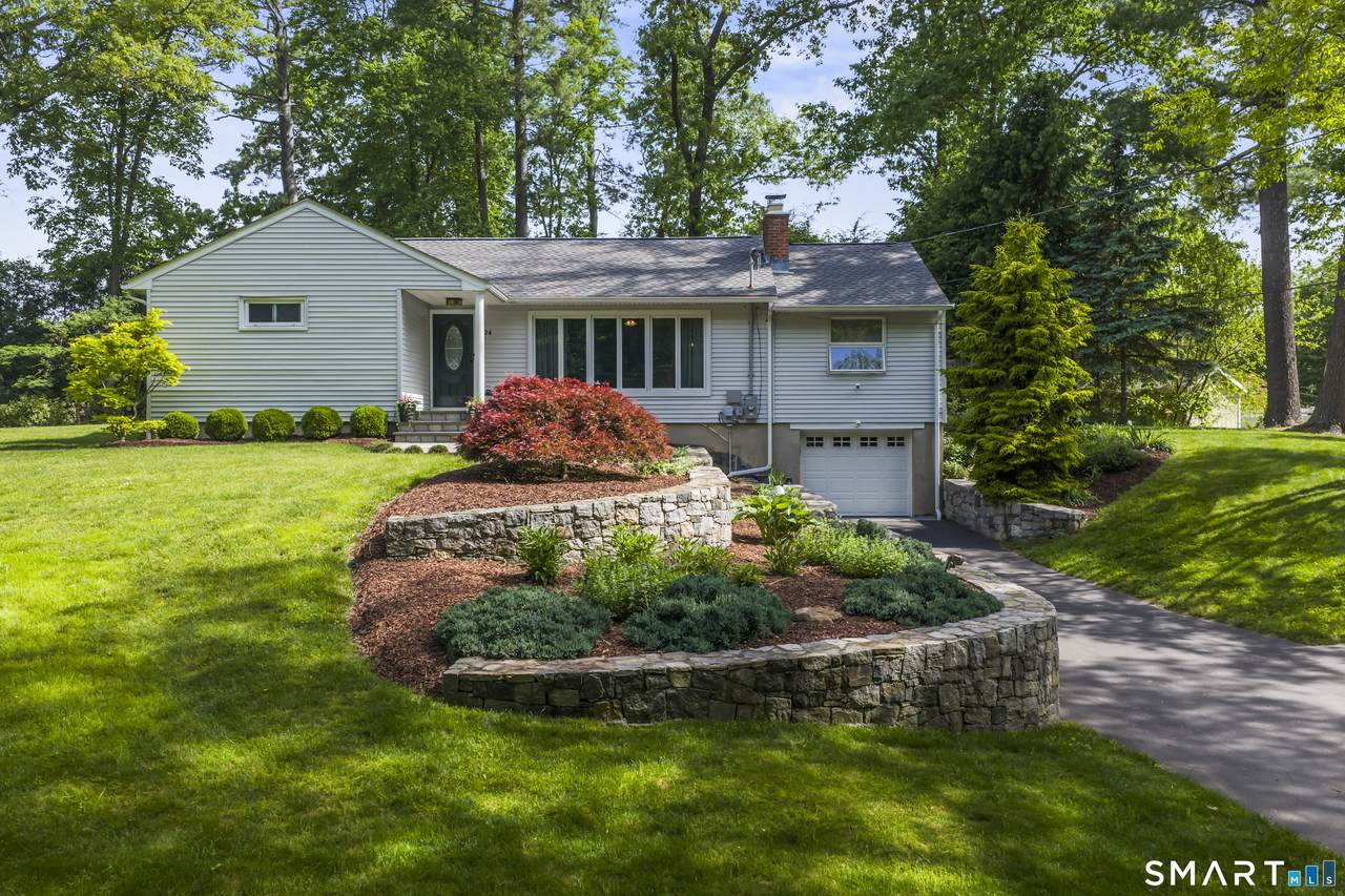 24 Beechwood Drive - Photo 1