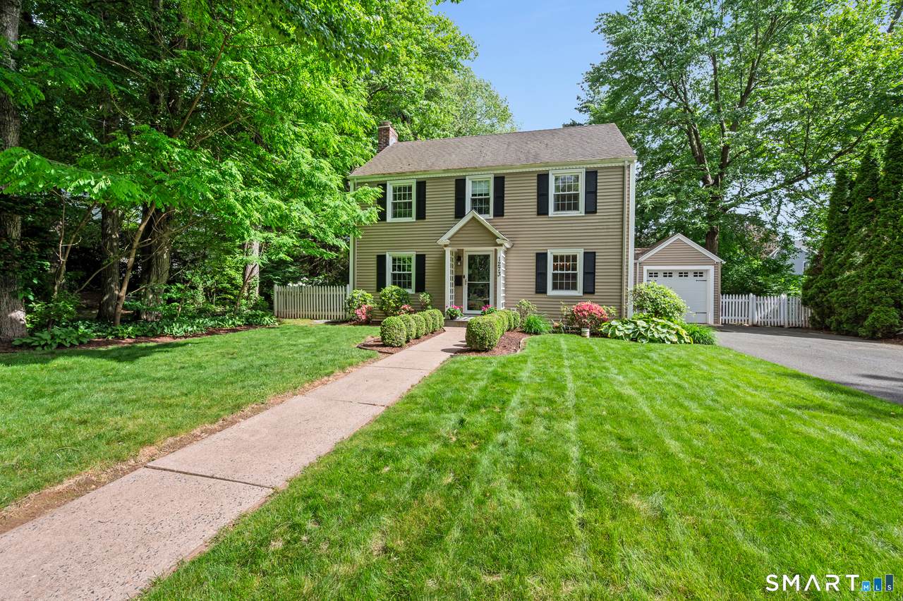 1273 Boulevard - Photo 1