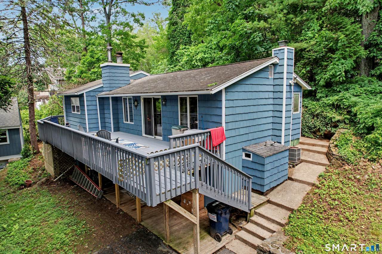 25 Maple Drive - Photo 1