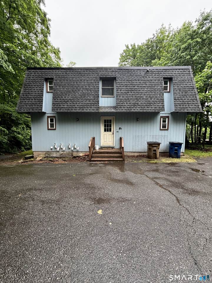 31 Vernon Avenue - Photo 1