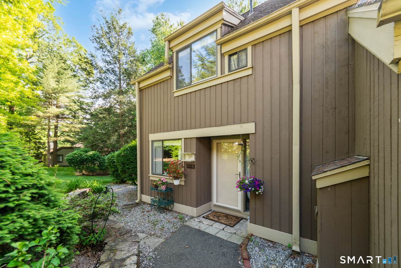 877 Heritage Village - Photo 1