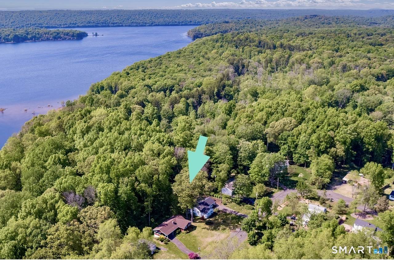 34 Evergreen Drive - Photo 1