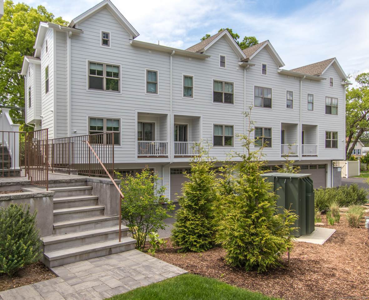 1 Howard Avenue - Photo 1