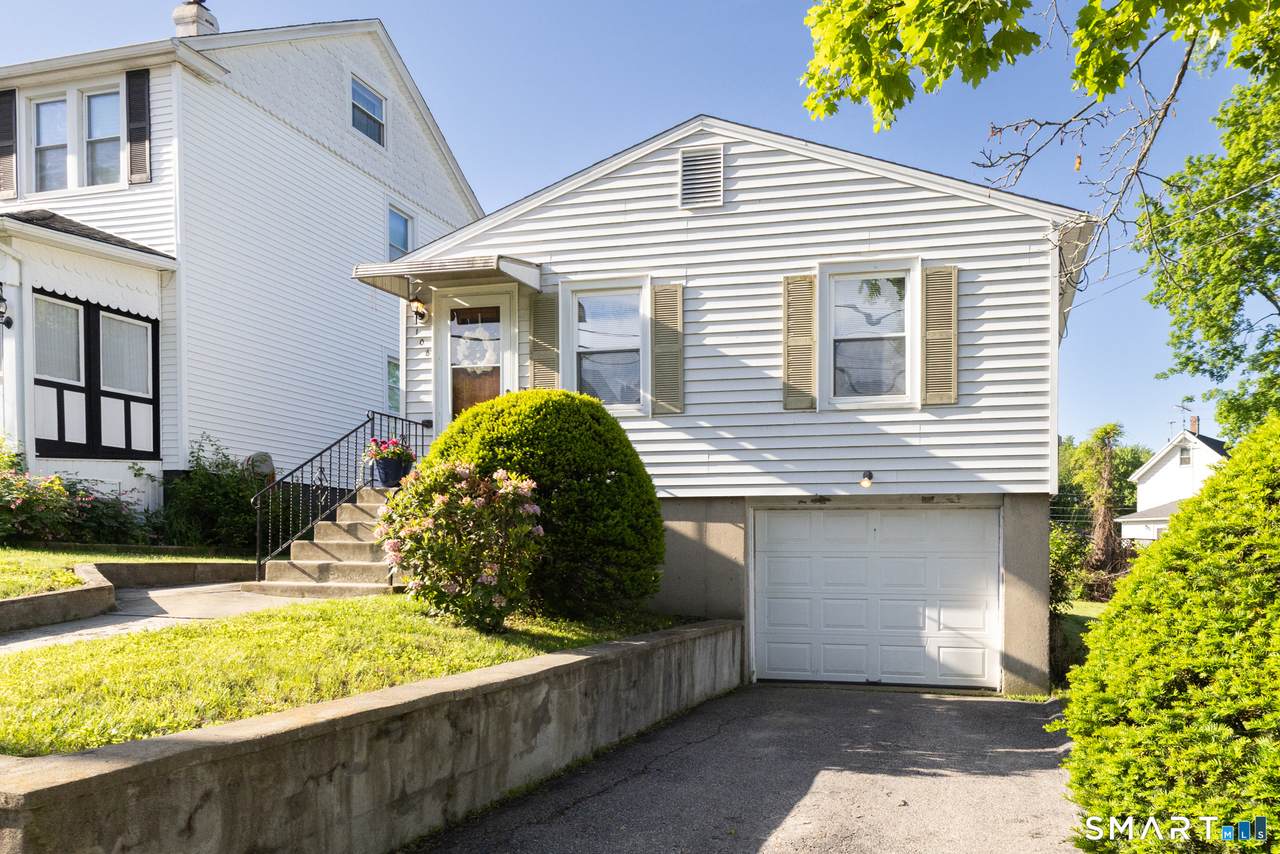 106 Laval Street - Photo 1