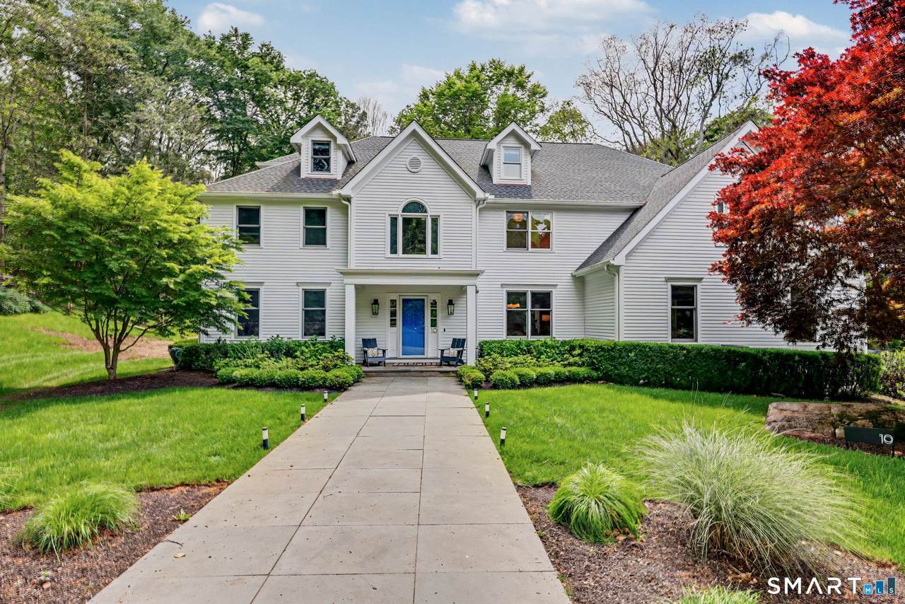 10 Side Hill Road - Photo 1