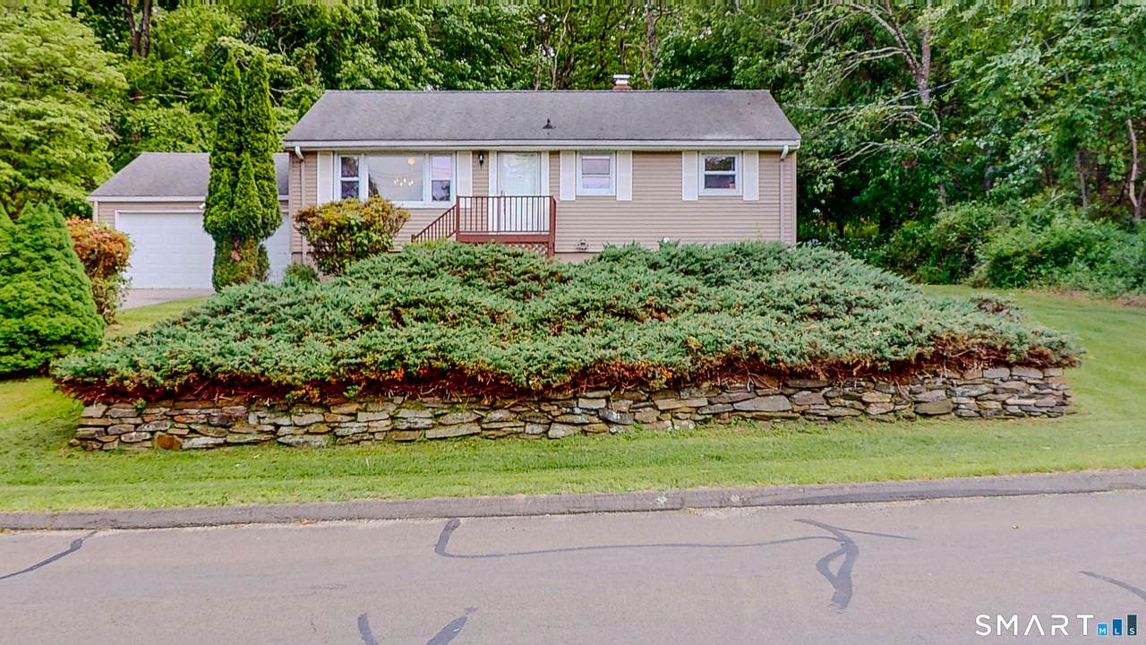 41 Capitol Drive - Photo 1
