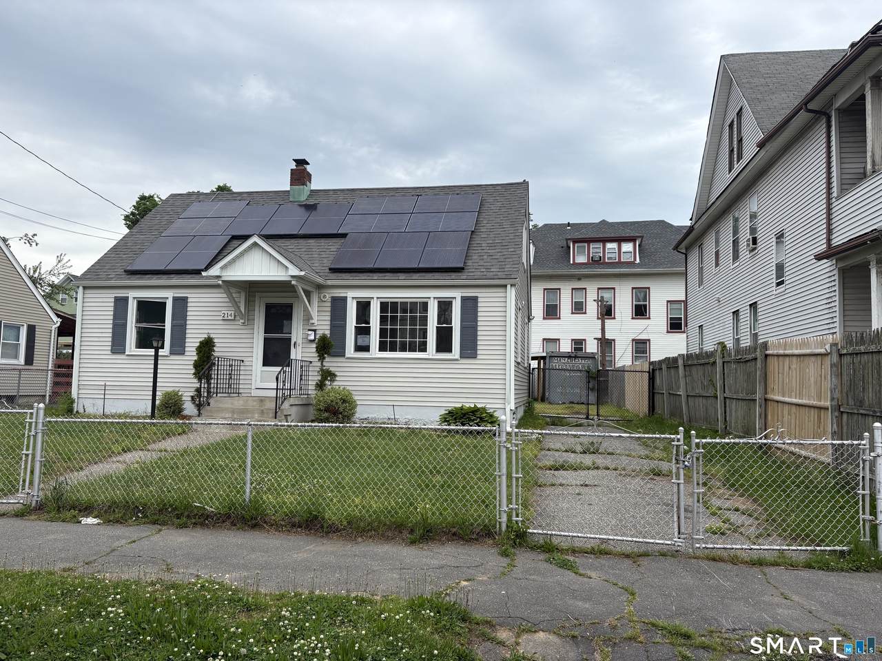214 Iranistan Avenue - Photo 1