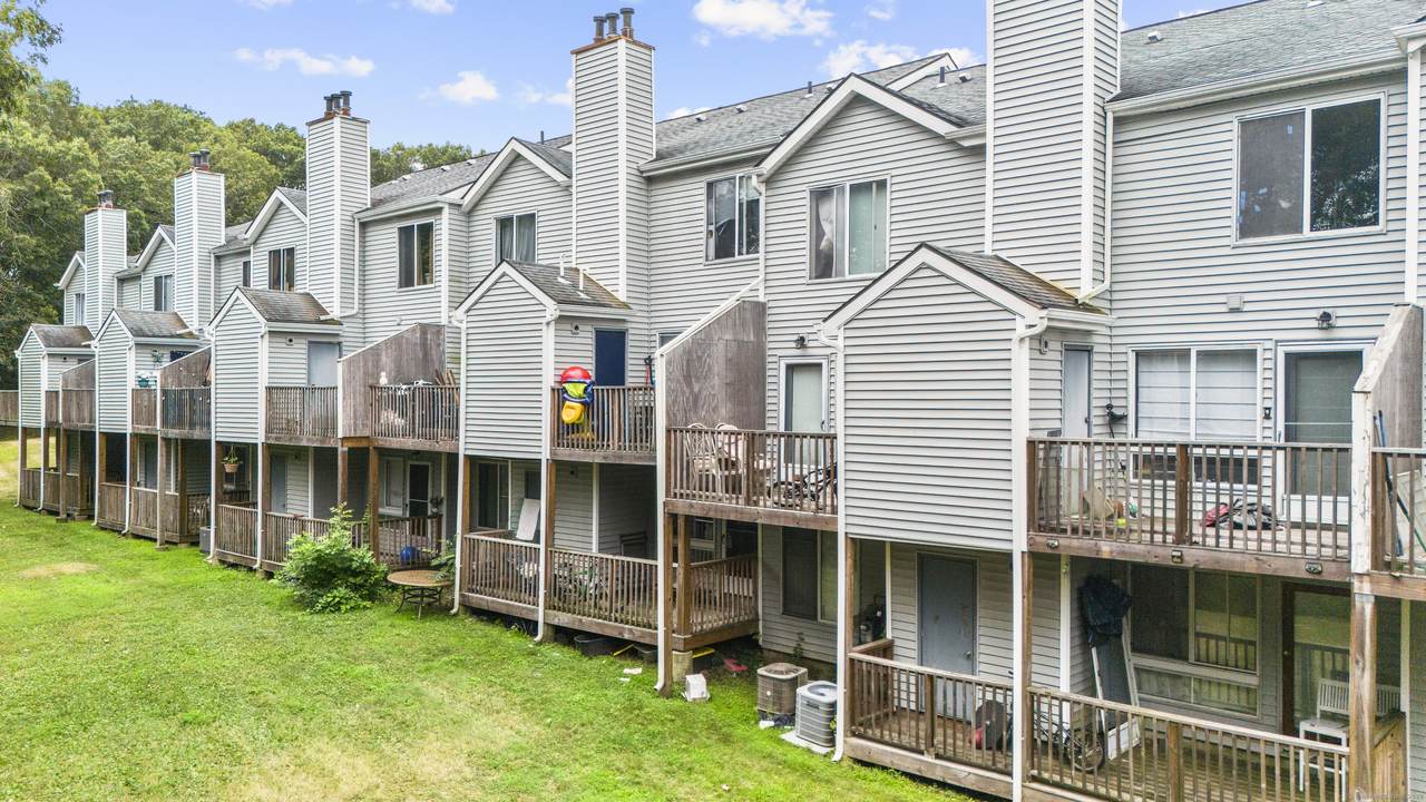 1423 Quinnipiac Avenue - Photo 1