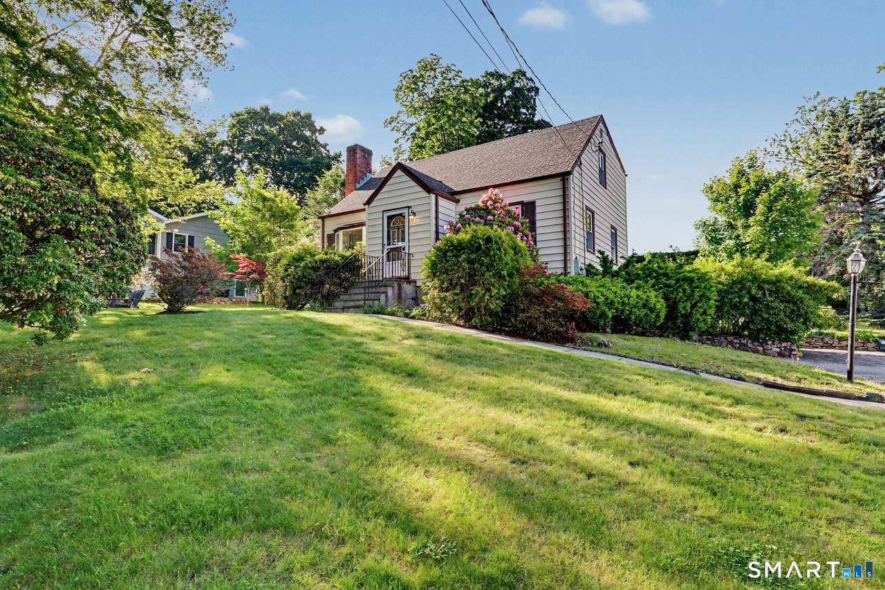 27 Lund Avenue - Photo 1