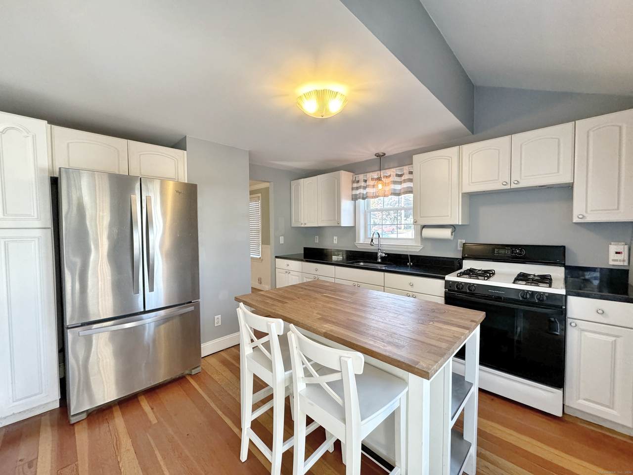 84 Sunnyridge Avenue - Photo 1