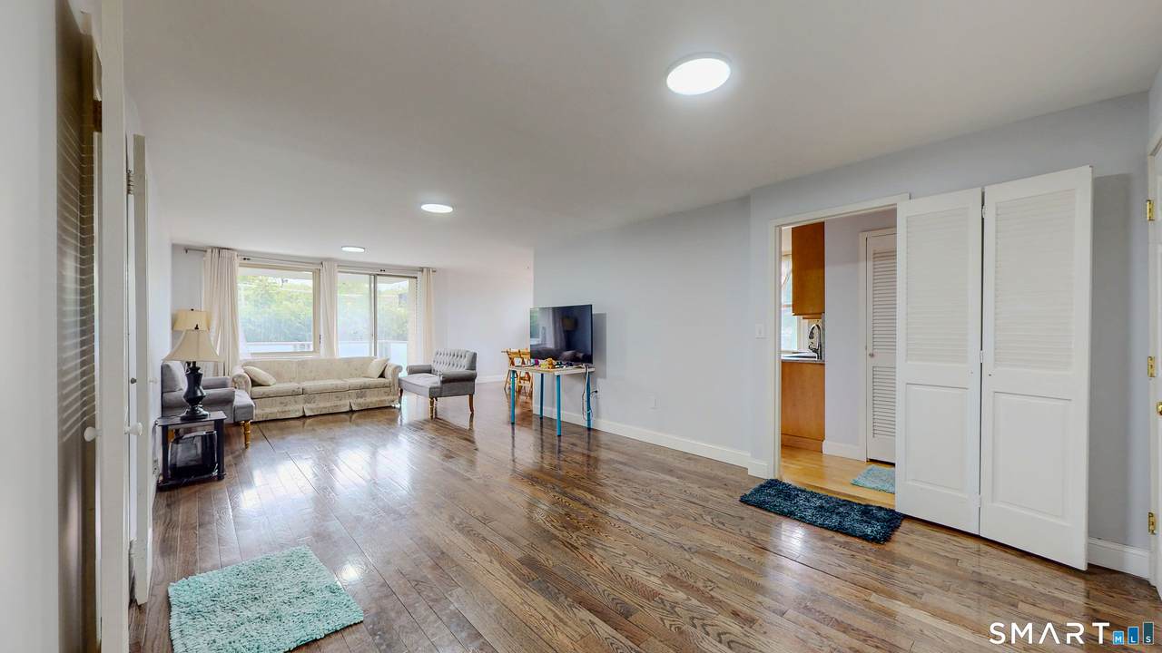 1 Strawberry Hill Court - Photo 1