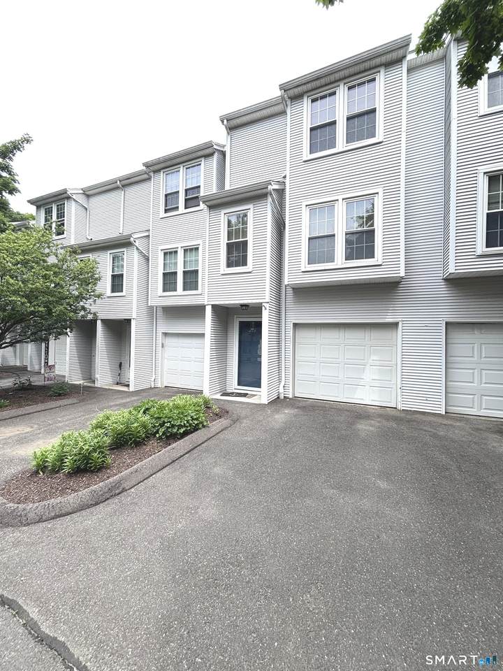 380 Hitchcock Road - Photo 1