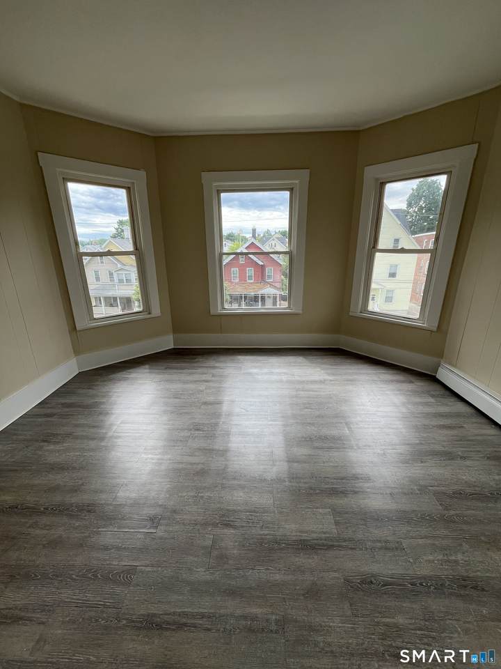 33 Dewey Street - Photo 1