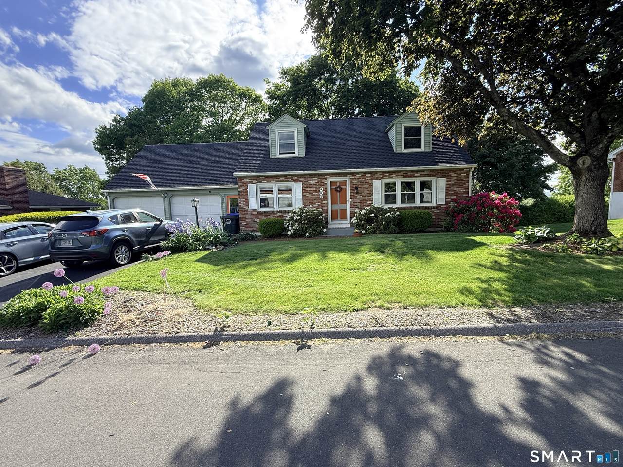 492 Circle Drive - Photo 1