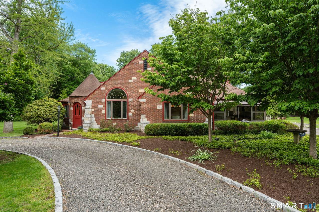 1180 Merwins Lane - Photo 1