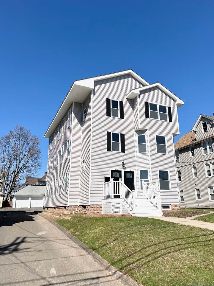 416 Park Street - Photo 1