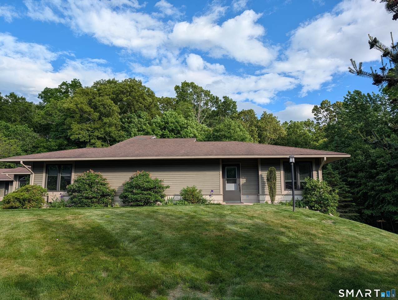 9 Sycamore Drive - Photo 1