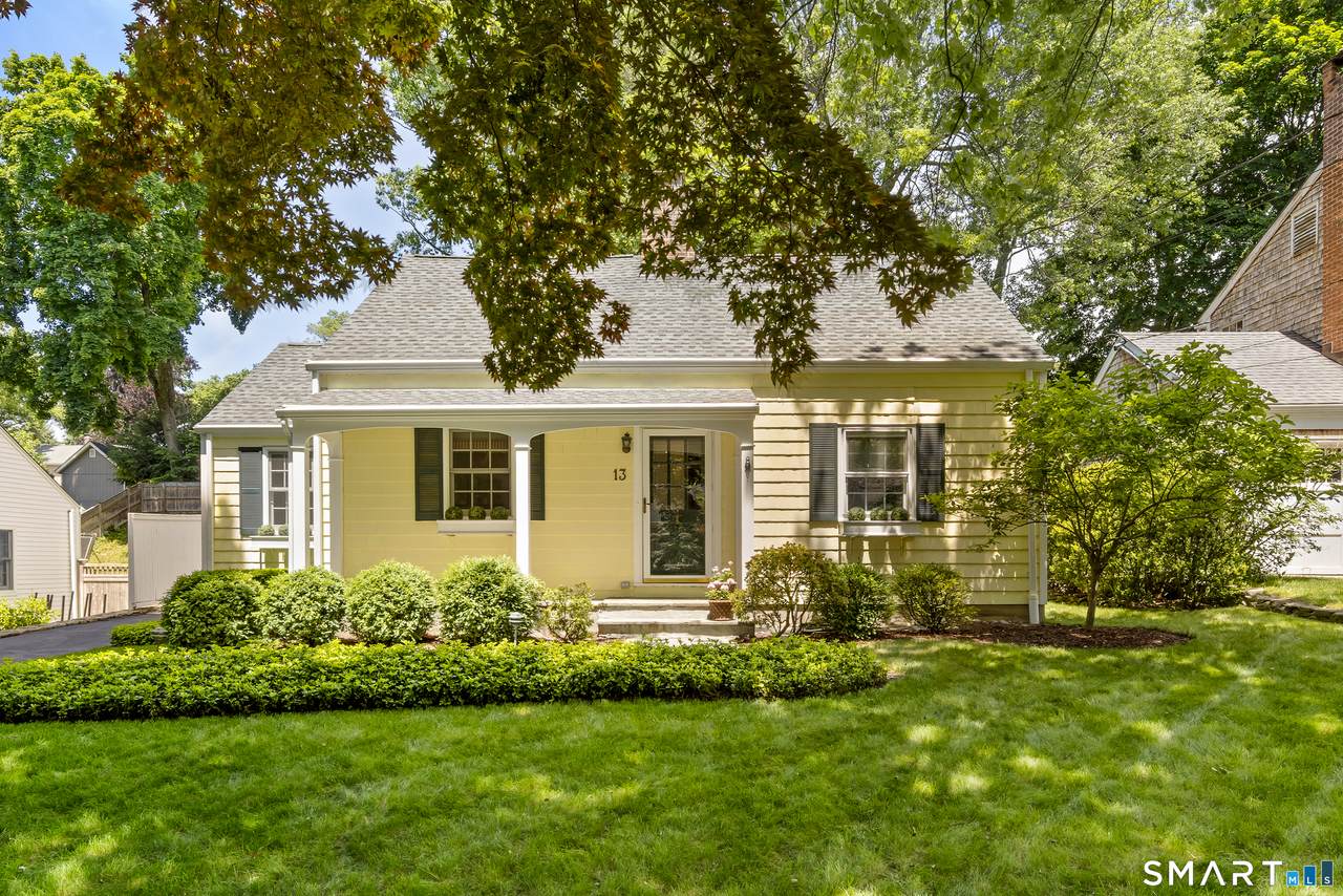 13 Devon Road - Photo 1