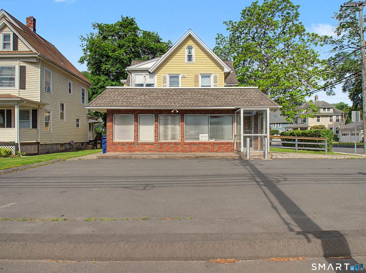 199 Wakelee Avenue - Photo 1
