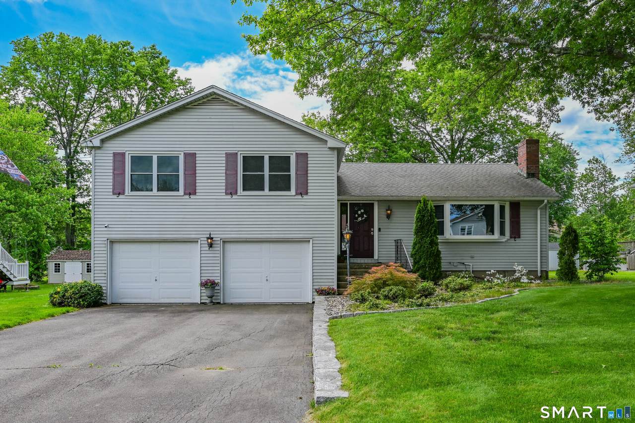 22 Westwood Drive - Photo 1