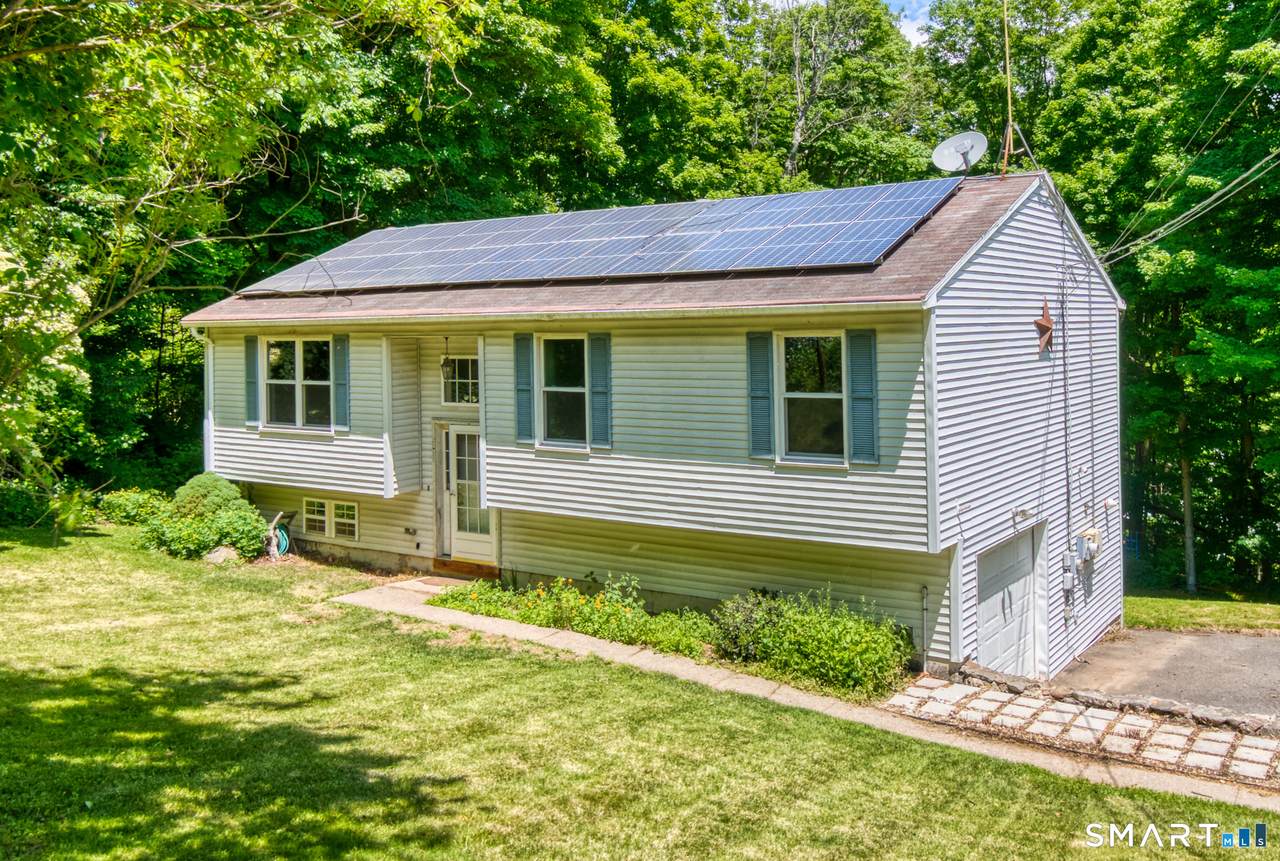 117 Melbourne Court - Photo 1