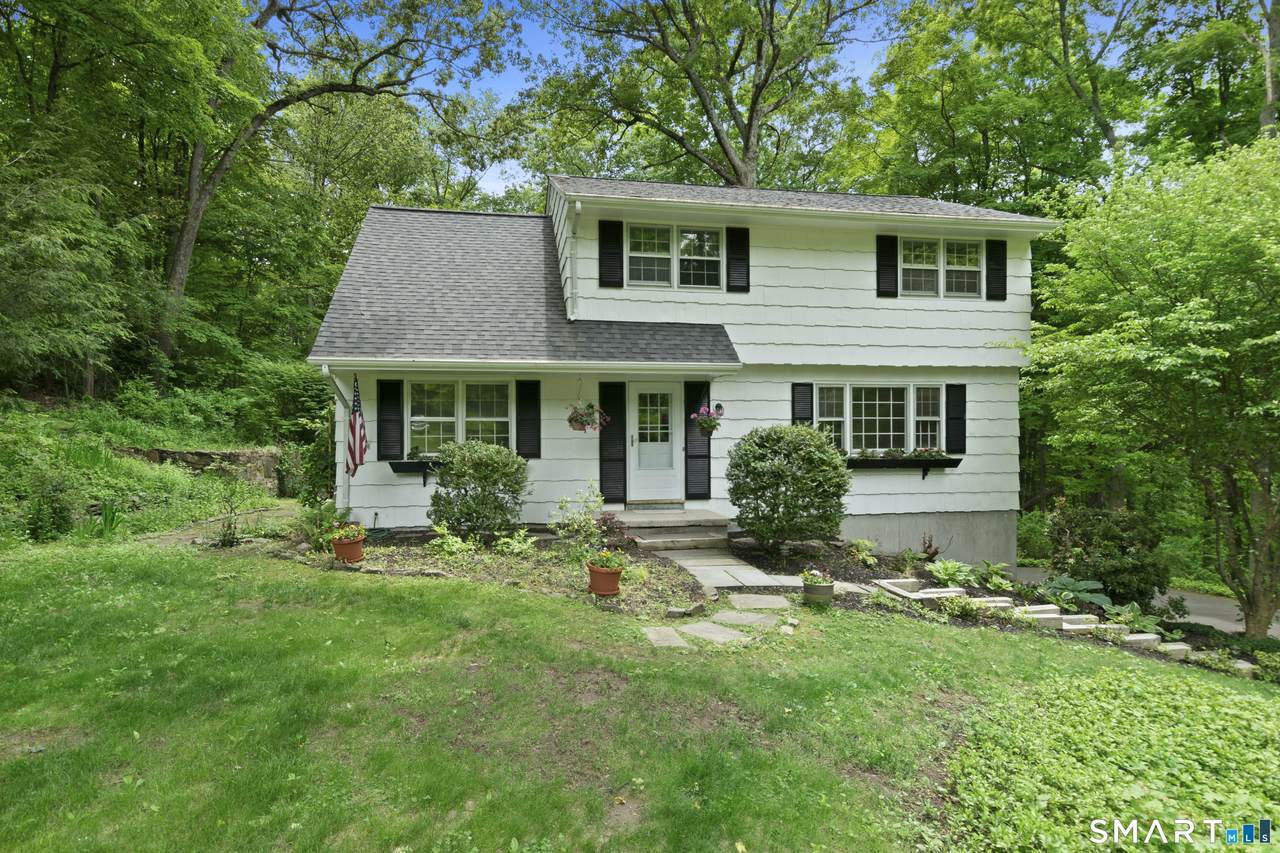 38 Longview Drive - Photo 1