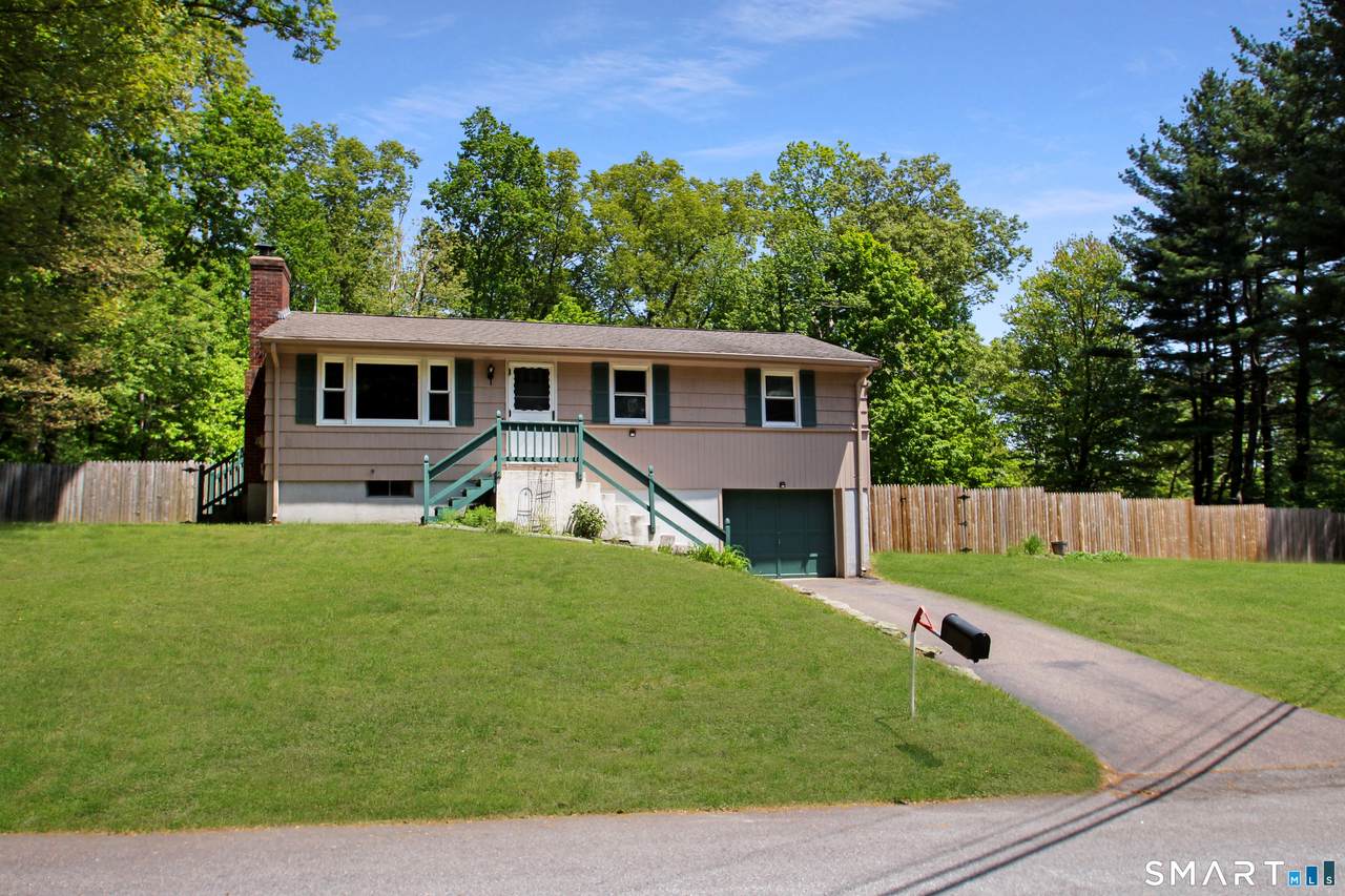 4 Walnut Drive - Photo 1