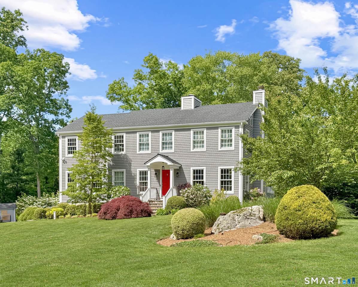17 Danforth Drive - Photo 1