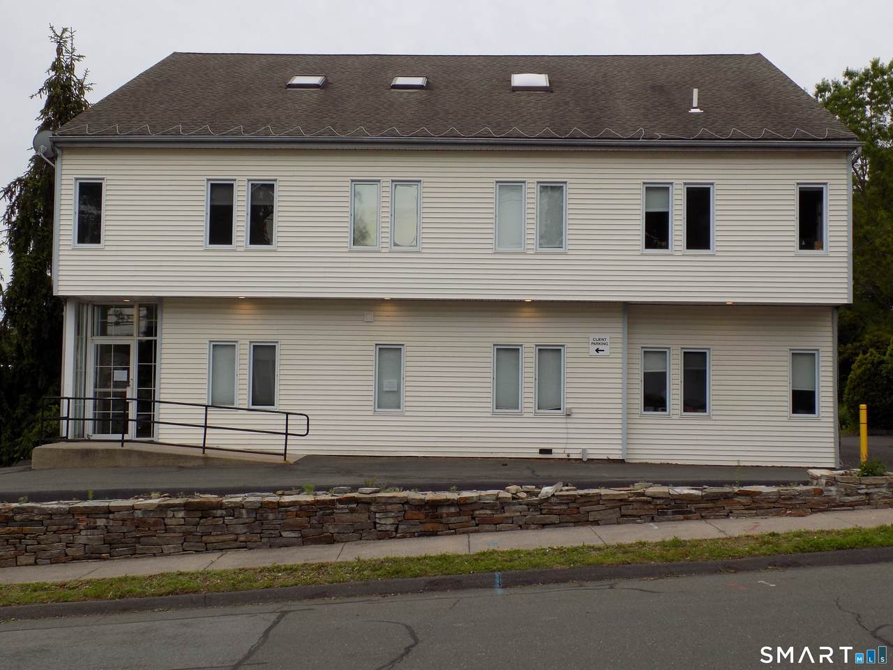 751 Farmington Avenue - Photo 1