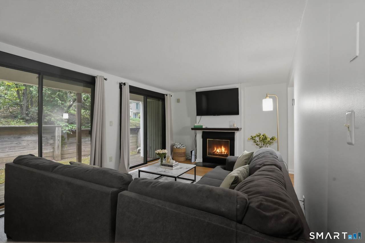 64 Shepard Avenue - Photo 1