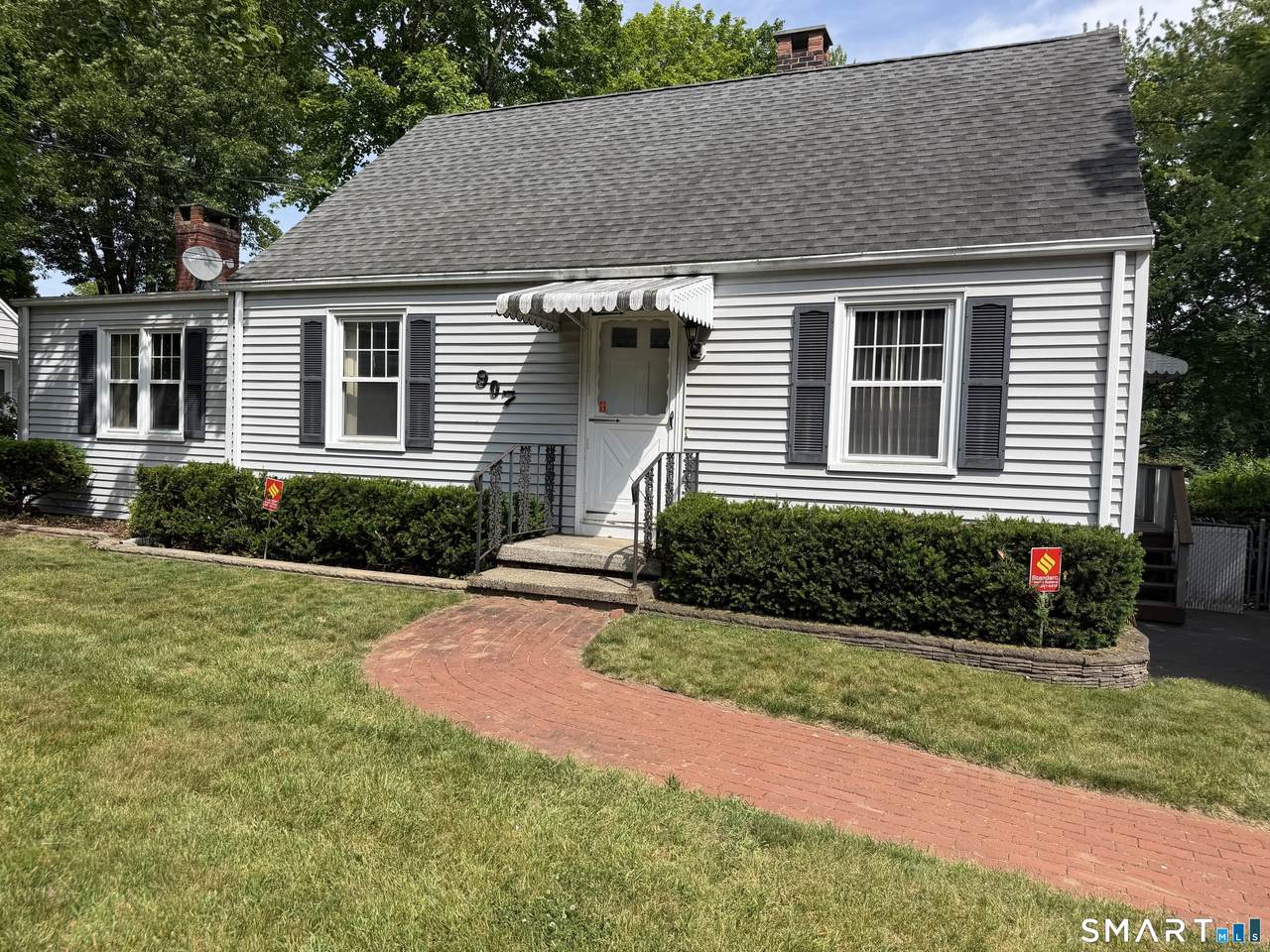 907 High Street - Photo 1