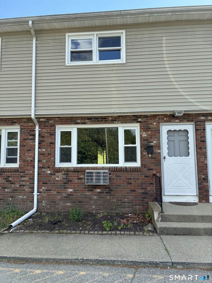 94 Canterbury Road - Photo 1