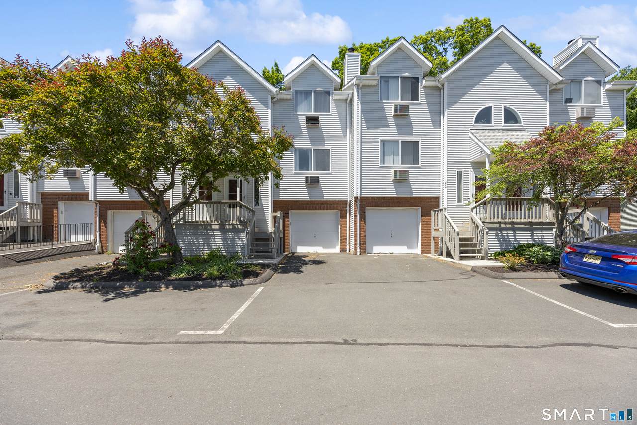 925 Oronoke Road - Photo 1
