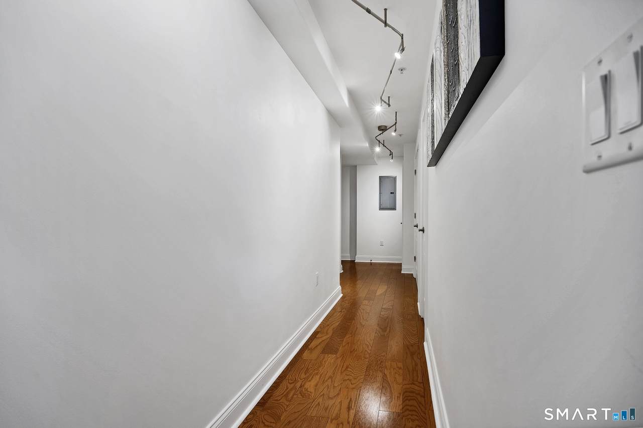 https://bt-photos.global.ssl.fastly.net/ctmls/1280_boomver_1_24182111-1.jpg
