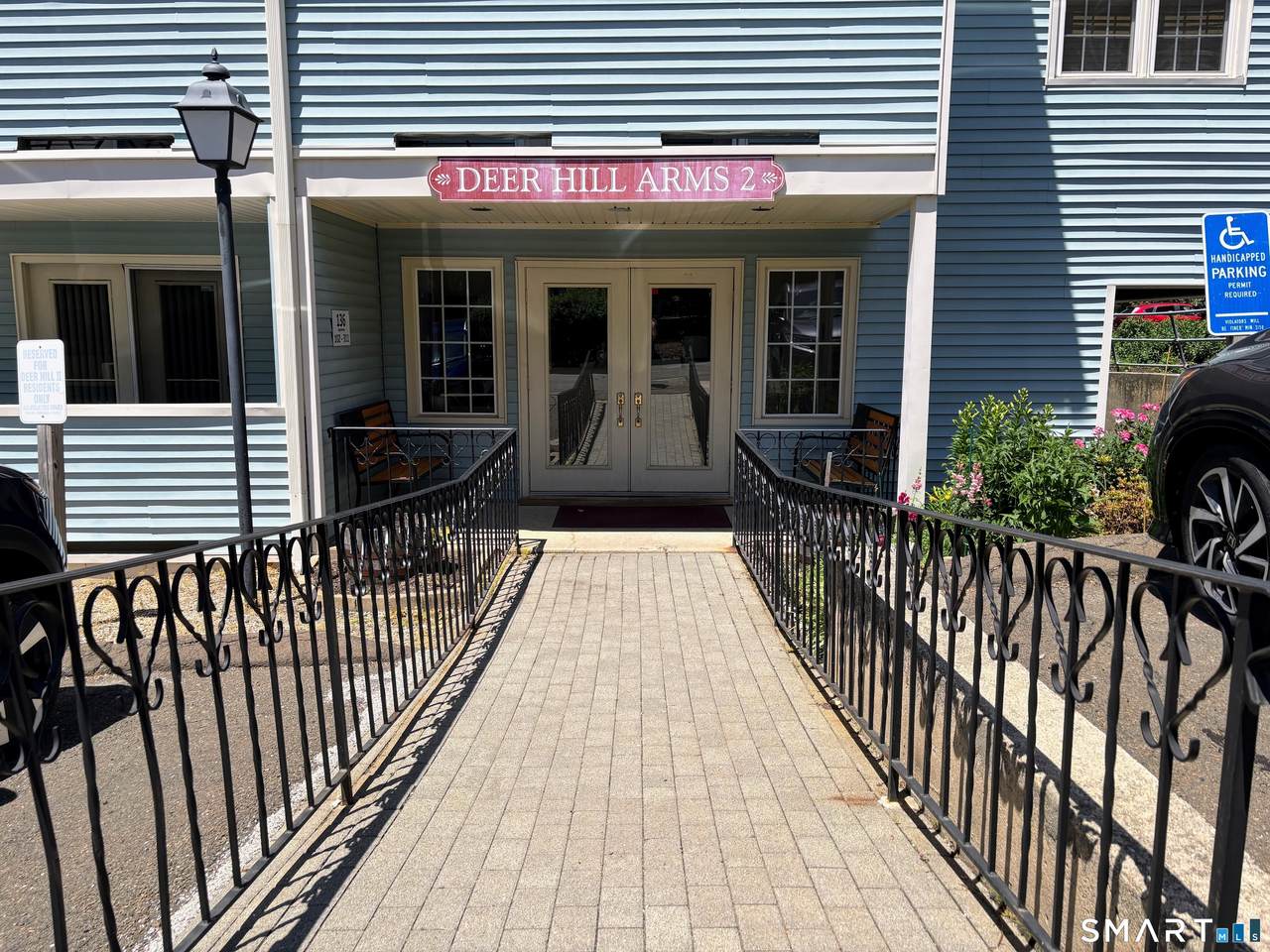 136 Deer Hill Avenue - Photo 1