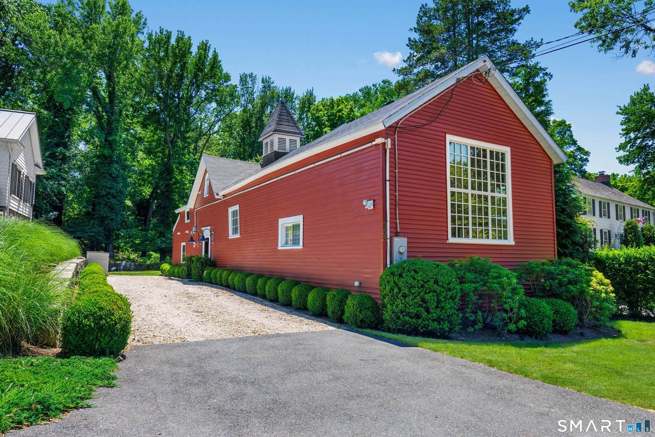 253 Tokeneke Road - Photo 1