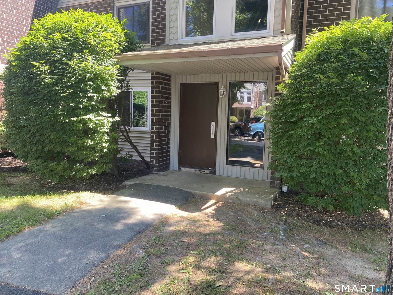 7 Padanaram Road - Photo 1
