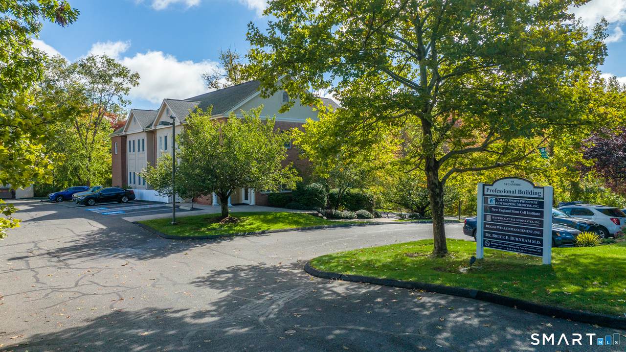 59 Sycamore Street - Photo 1