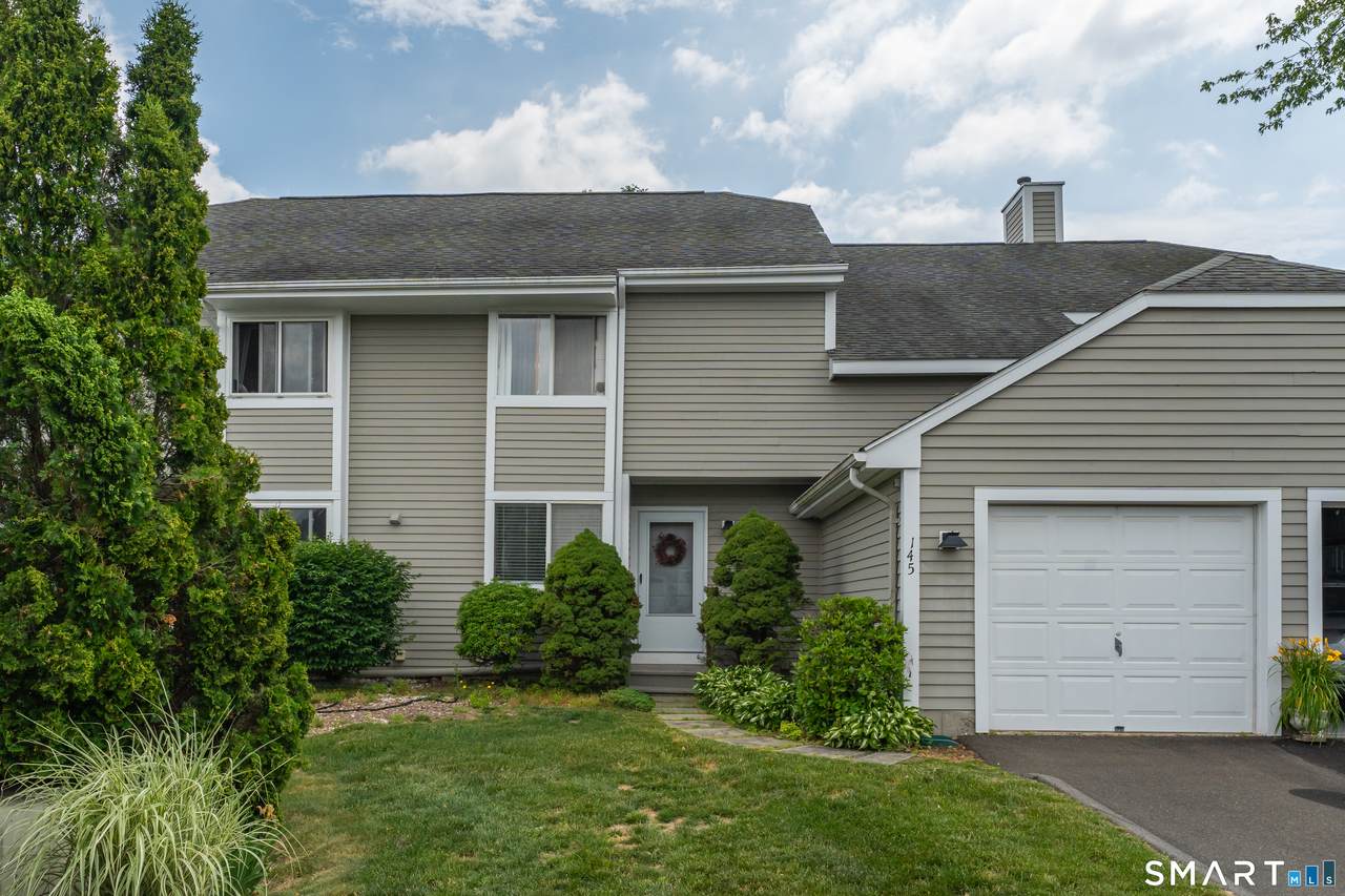 675 Townsend Avenue - Photo 1