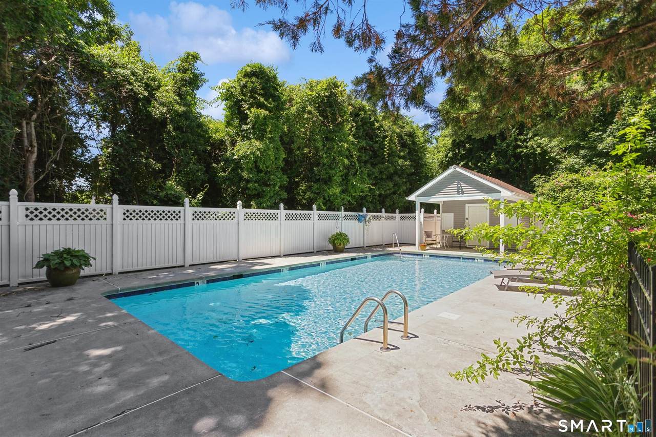 3 Valley View Road - Photo 1