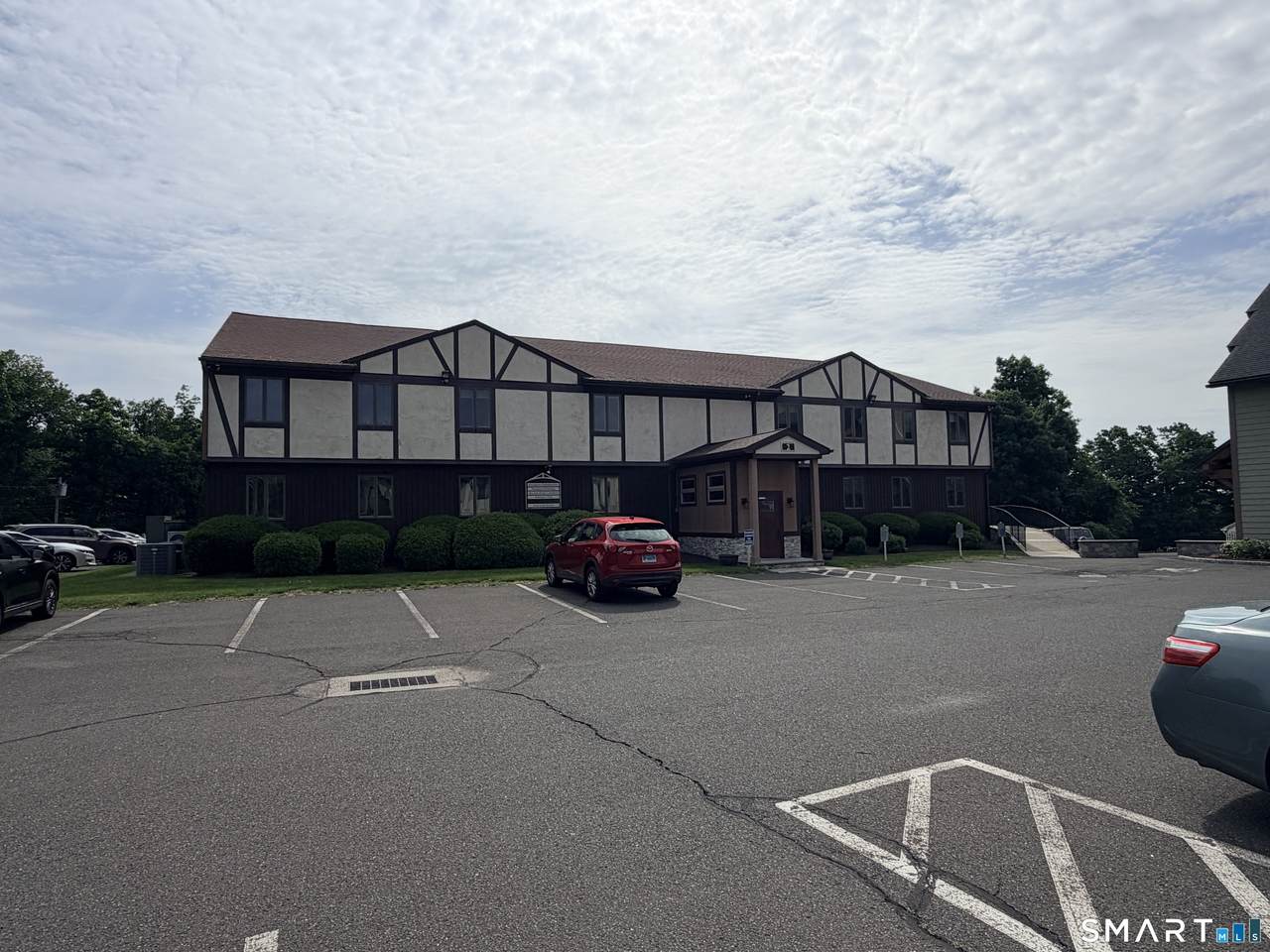 16 Waterbury Road - Photo 1