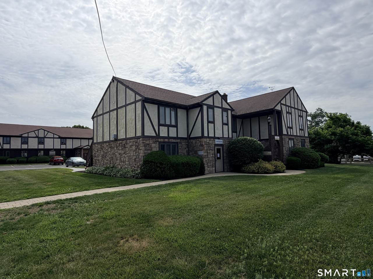 16 Waterbury Road - Photo 1