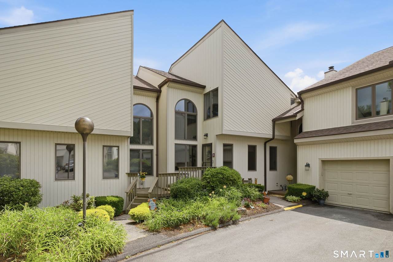 12 Spindle Hill Road - Photo 1