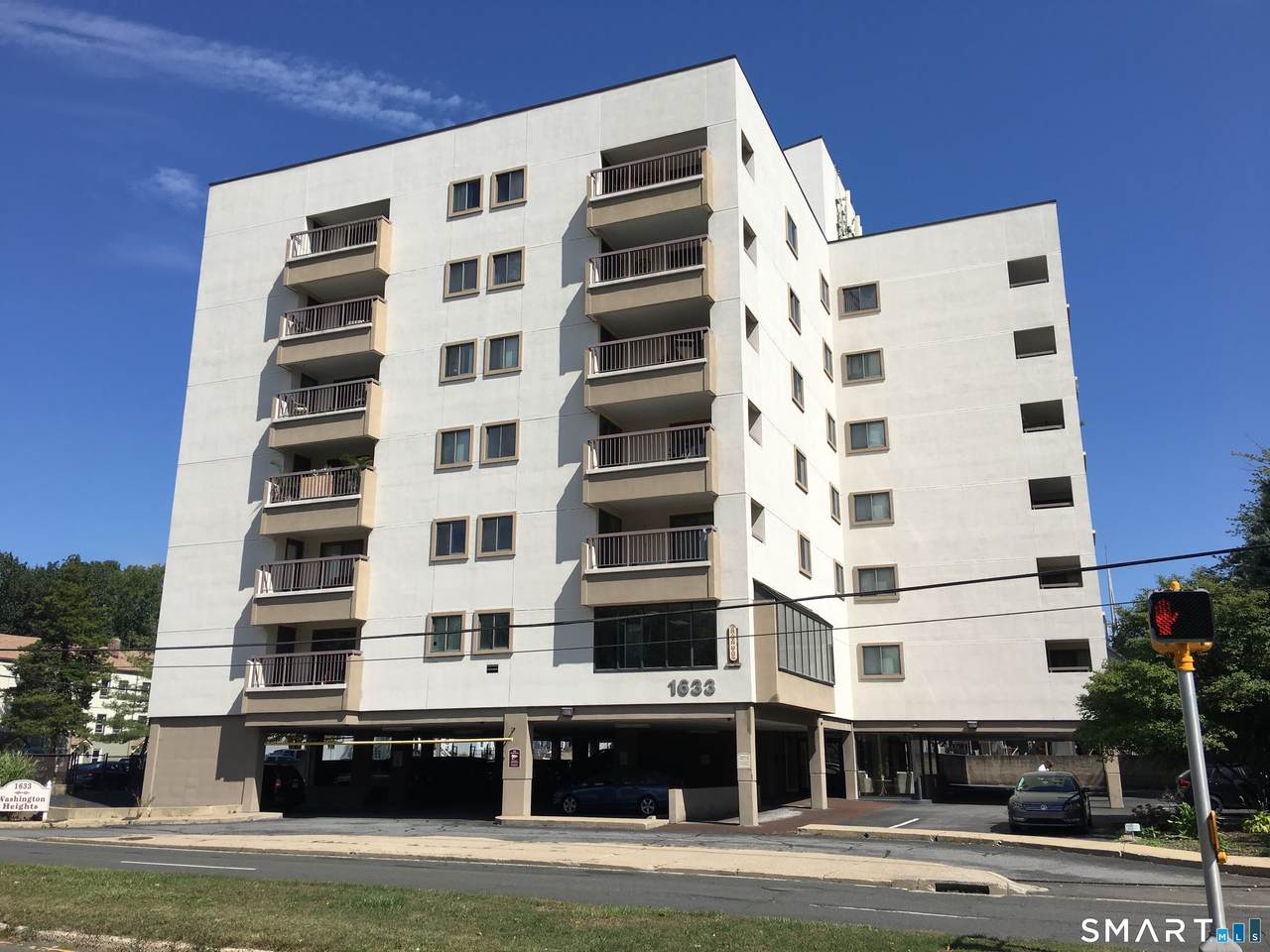 1633 Washington Boulevard - Photo 1