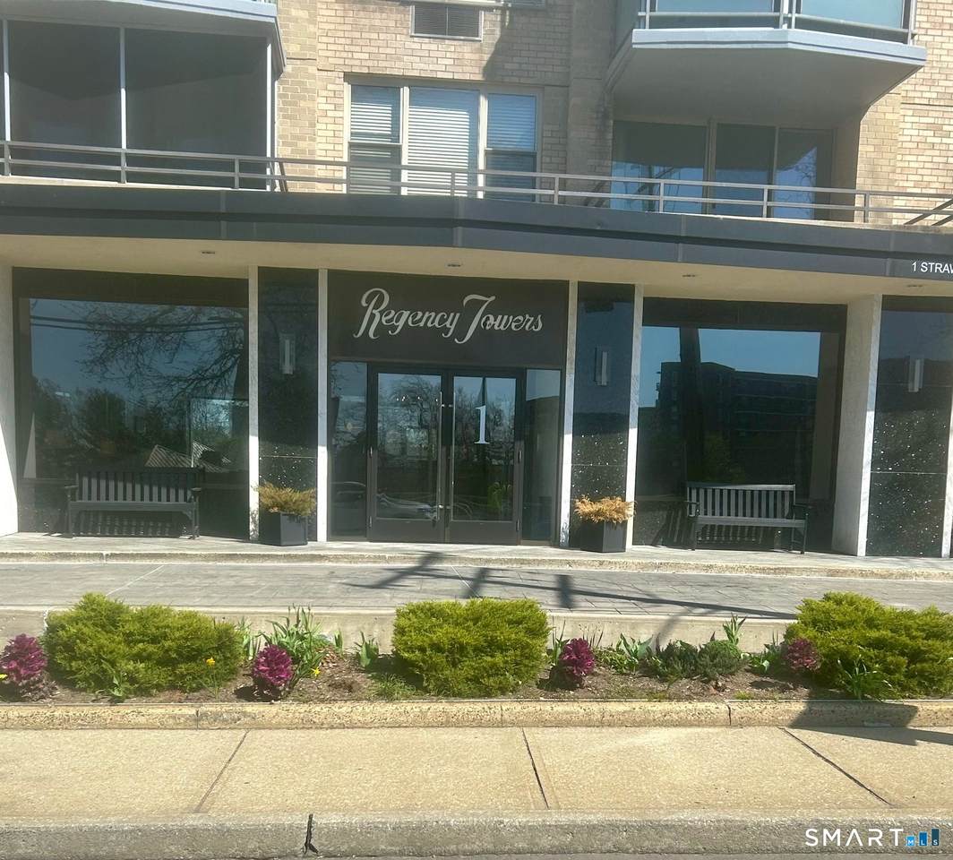 1 Strawberry Hill Court - Photo 1