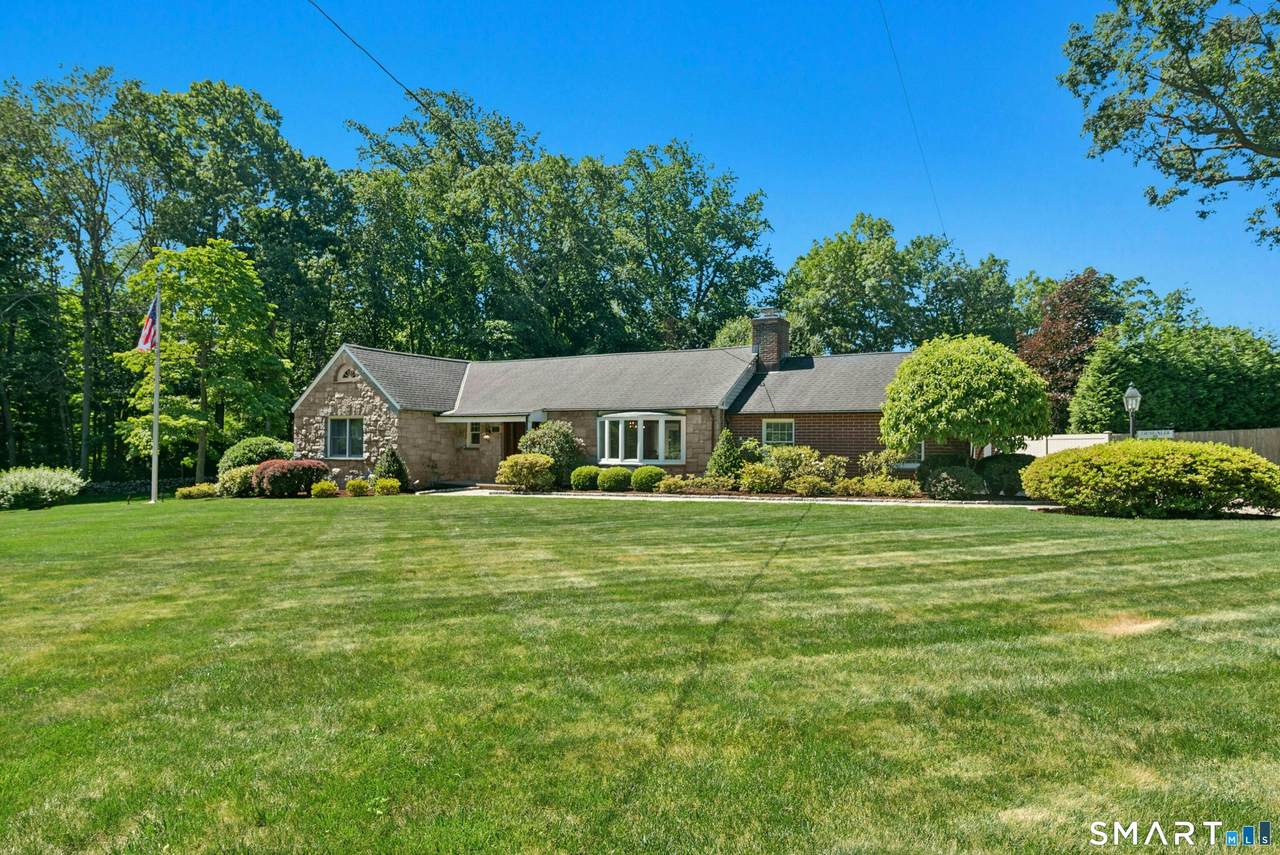 211 Old Norwalk Road - Photo 1