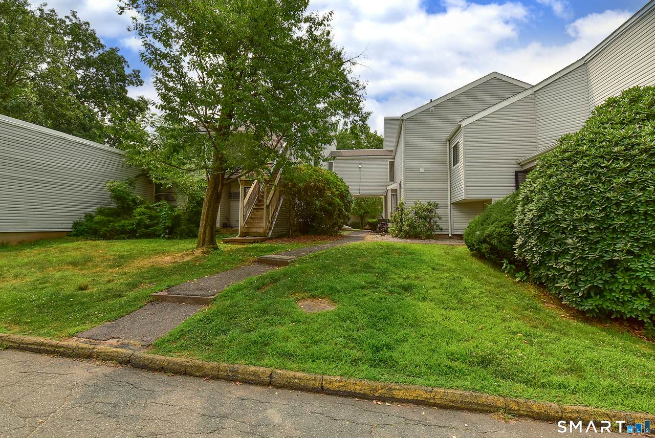 655 Talcottville Road - Photo 1
