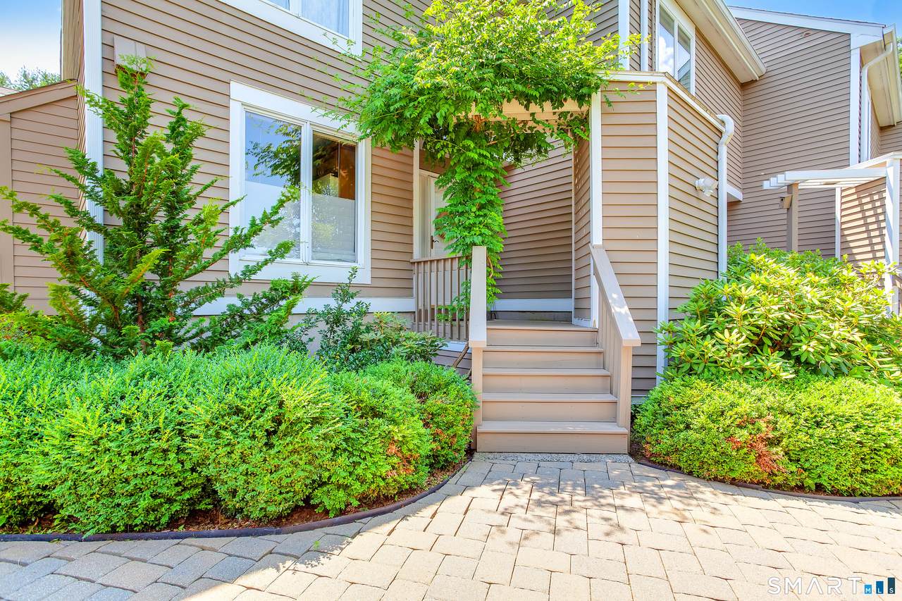 80 Seaview Terrace - Photo 1