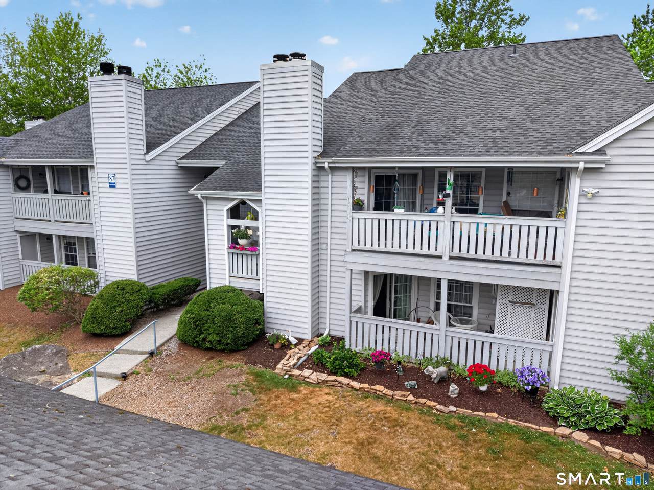 87 Leafwood Lane - Photo 1